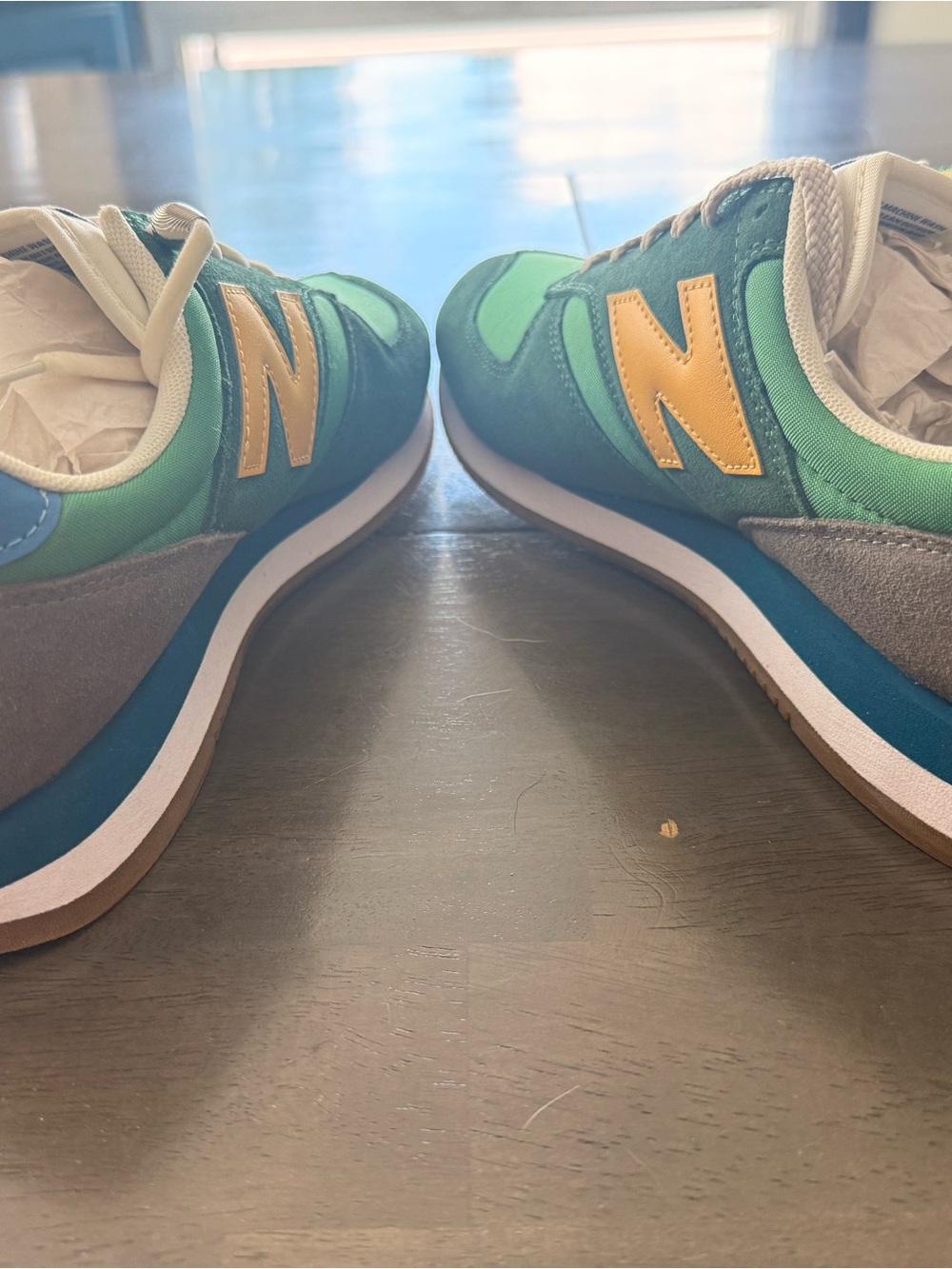 New Balance Men's Green Sneakers with Gold 'N' Accent - Picture 3 of 4